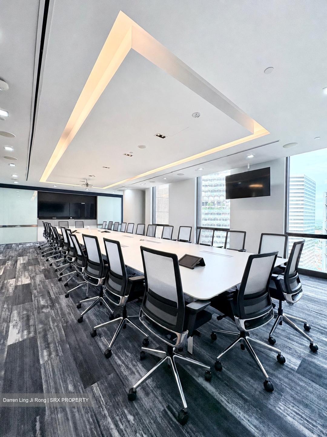 Parkview Square (D7), Office #588871351